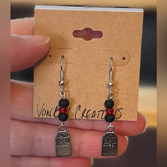 Handmade Halloween Earrings - Picture 1 of 1